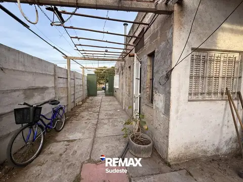 Casa mas Departamento. Barrio KM5!