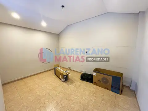 ALQUILER LOCAL 90 M2 EN CENTRO COMERCIAL VILLA DEL PARQUE