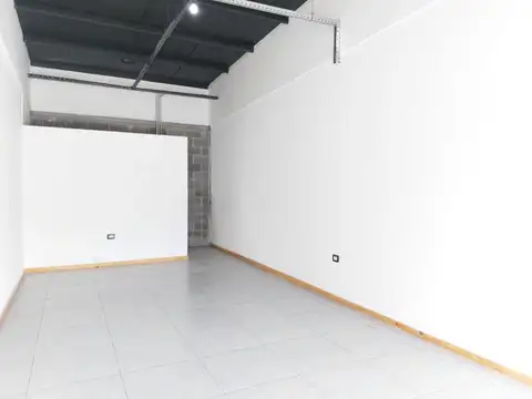 Local Comercial en Alquiler ? Mitre y Patricias Argentinas