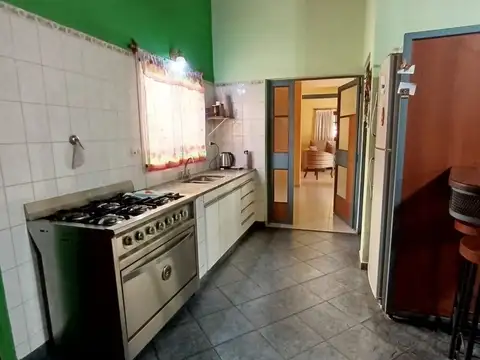 Casa Quinta Av. Perón 5183