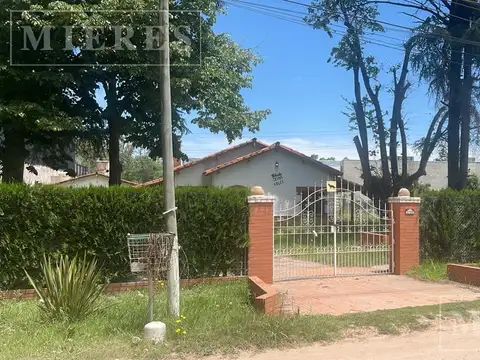 Alquiler sobre calle Los Rosales al 2300 en Ing.Maschwitz