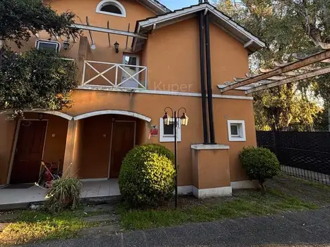 Departamento Dúplex  en Alquiler en Ciudad Jardin, Tres de Febrero, G.B.A. Zona Oeste