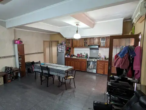 VENTA - AV 9 DE JULIO AL 4500 Lanús este