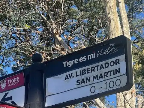 LaAv Libertador esquina Lavalle - Tigre