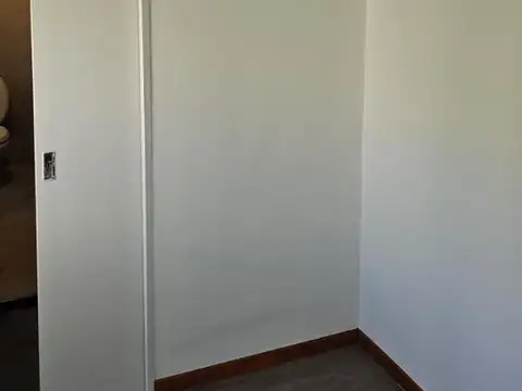 Oficina en Alquiler en Pilar, $ 550.000