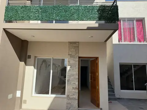 Juan José Montes de Oca 100