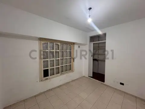 Departamento en Alquiler en Lomas del Mirador, $ 420.000