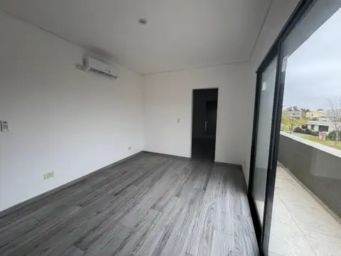 Casa en Alquiler de 3 dormitorios