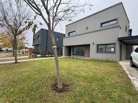 Casa en Alquiler en San Pablo, USD 1.500