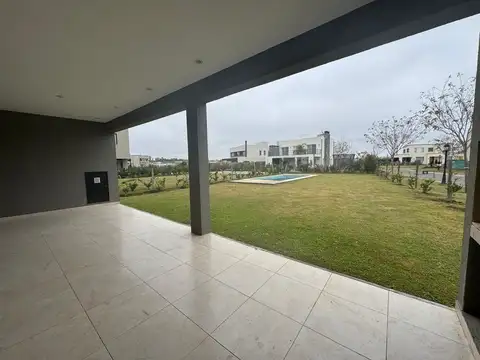 Casa en Alquiler A Estrenar