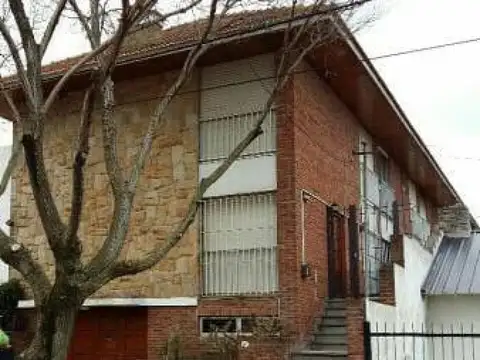 Perez Bulnes e/ Calabria y Sicilia