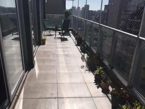 3 amb 98 m2 , cochera , balcon terraza , piscina 