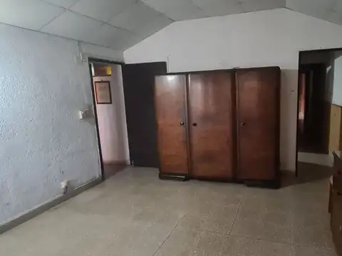 VENTA / CASA / VILLA DEL PARQUE