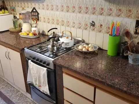 Depto Tipo Casa en Venta 50 años