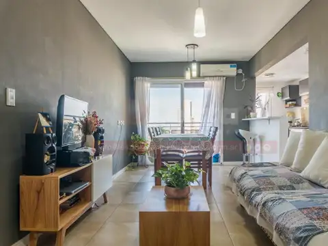 Departamento de 3 ambientes con COCHERA