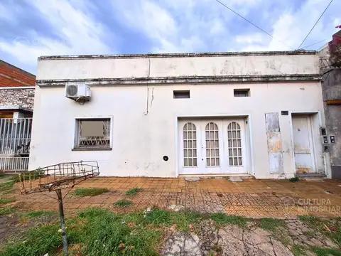 VENTA CASA 3 AMBIENTES DOS DEPARTAMENTOS LA TABLADA SAN JUSTO