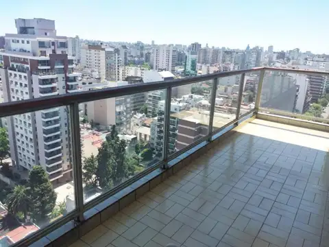 Av. Olazabal 5300 Piso 18 Con Cochera