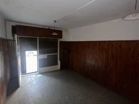 Local - Alquiler - Argentina, La Matanza - AV LURO 5615