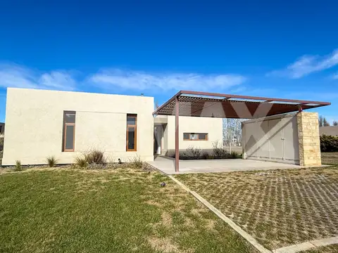 Casa en Venta en Neuquén, USD 525.000