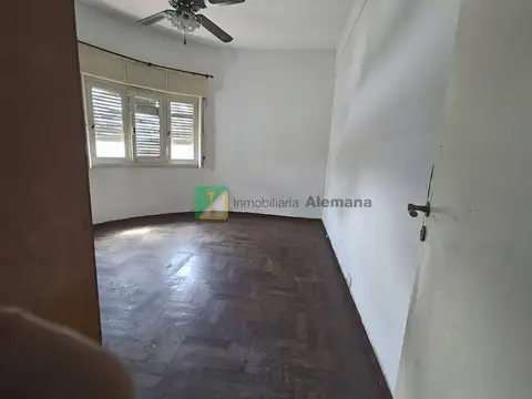 Venta - Casa tipo ph planta alta - J. L. Suarez