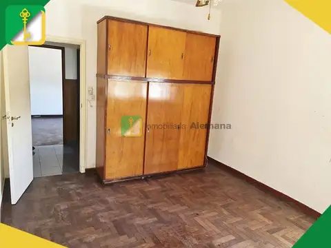 Venta - Casa tipo ph planta alta - J. L. Suarez