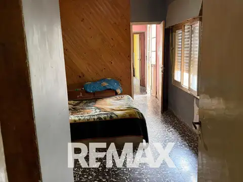 Casa en Elortondo, al lado de la Escuela 164