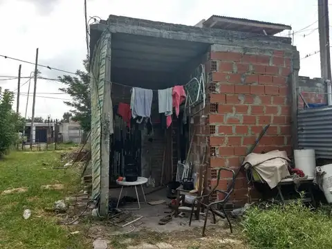 Casa en Venta en Gonzalez Catan, USD 30.000