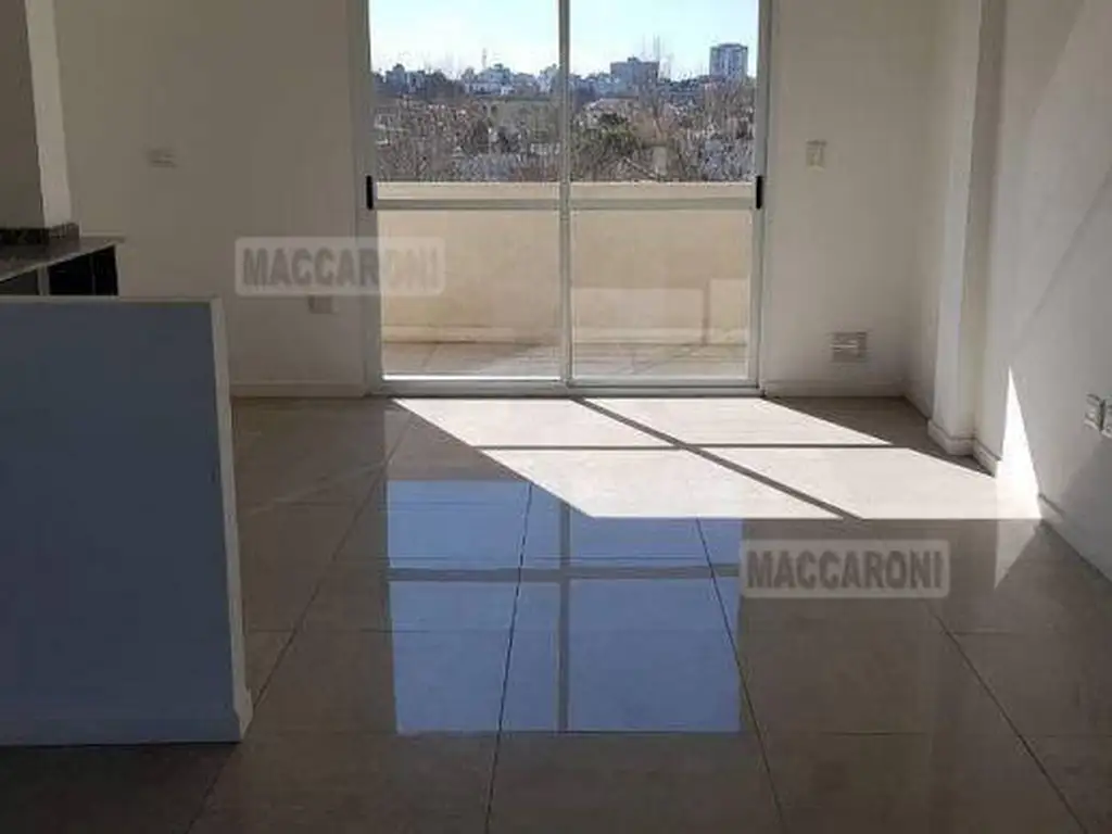 ESCALADA AV 500, Piso 3