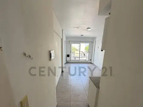 Monoambiente con Balcon en Venta en Agronomia