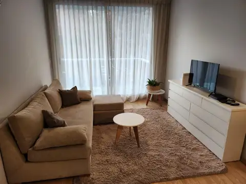 Temporal 2 Amb en Torre con balcón, para 3 pers./ Sup 65 m2, Muy luminoso 