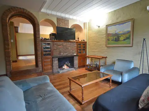 Casa en Venta en Ezpeleta Este, USD 198.000