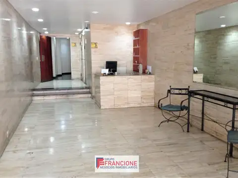 Oficina 4 ambientes con 2 baños