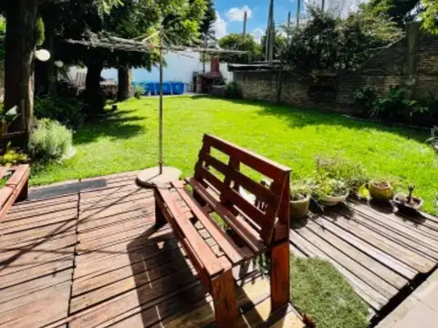 Casa en Venta con 5 cocheras