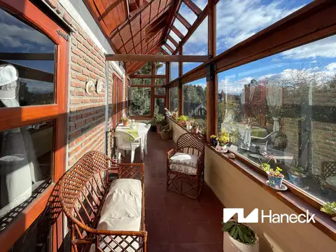 Casa 7 ambientes con 4 baños