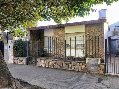 Casa en Venta en Villa Eloisa, Iriondo