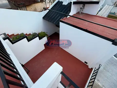 Depto Tipo Casa en Venta de Monoambiente
