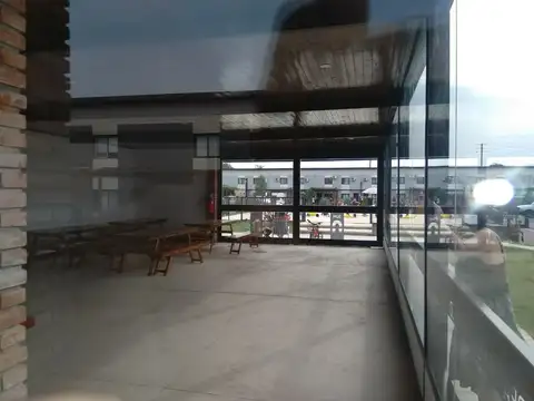 Depto Tipo Casa en Venta con 1 cocheras