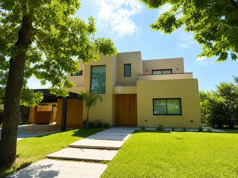 Casa  en Venta en Santa Guadalupe, Pilar del Este, Pilar