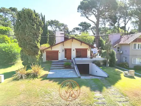 Avenida Eolo al 1000