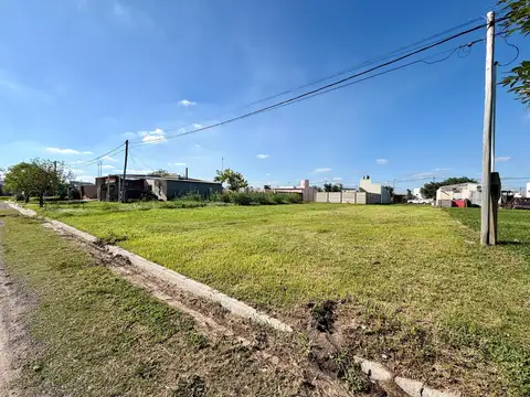 Terreno de 200 m2 en barrio 42 - USD 15.000