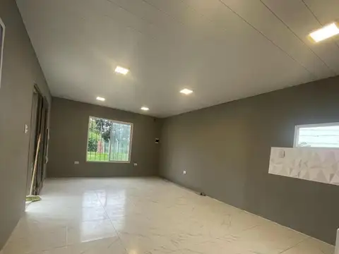 ZARATE- OPORTUNIDAD CASA NUEVA CON AMPLIO TERRENO