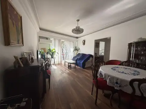 Avenida Doctor Ricardo Balbín 3600, Piso 1