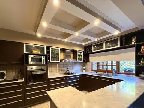 CHALET EN VENTA EN R. CALZADA