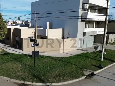 VENTA DE CASA ESTRENAR | 2 dormitorios, patio y cochera