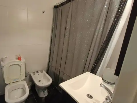 Departamento en Alquiler en Recoleta, $ 670.000