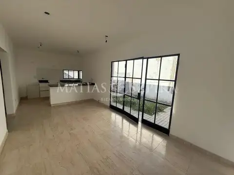 PH en Venta 3 Ambientes en Castelar Norte