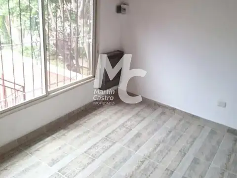 Depto Tipo Casa 3 ambientes con 1 baño