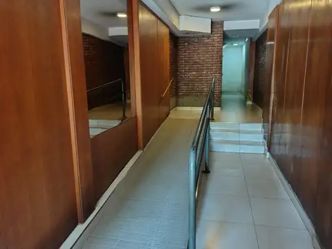 Lavalle 3700, Piso 4