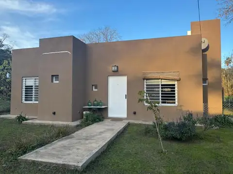 VENTA CASA 3 AMBIENTES SOBRE PADRE FAHY