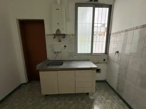 Depto Tipo Casa 2 ambientes con 1 baño